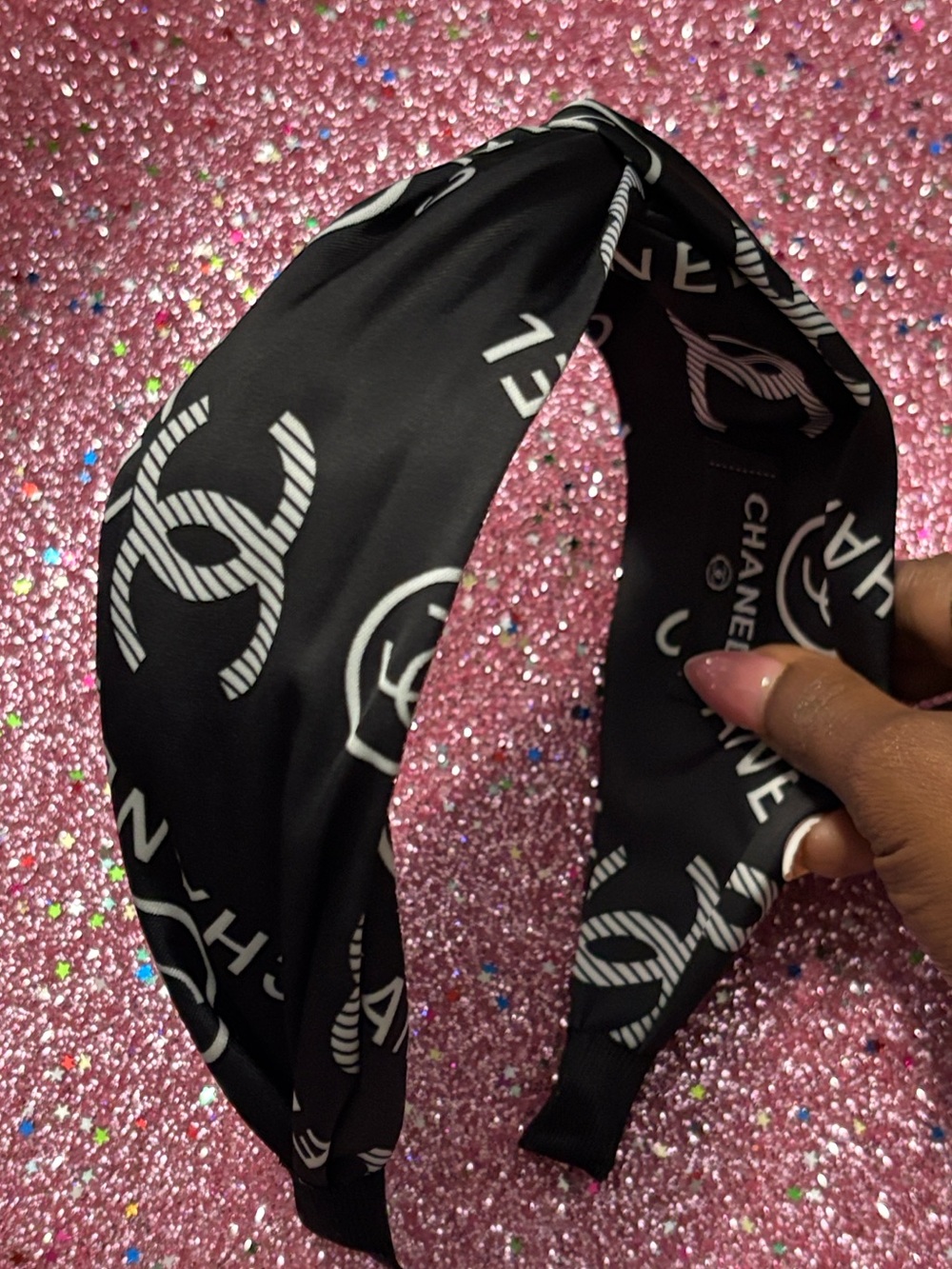 CC  Black & White Knotted Headband